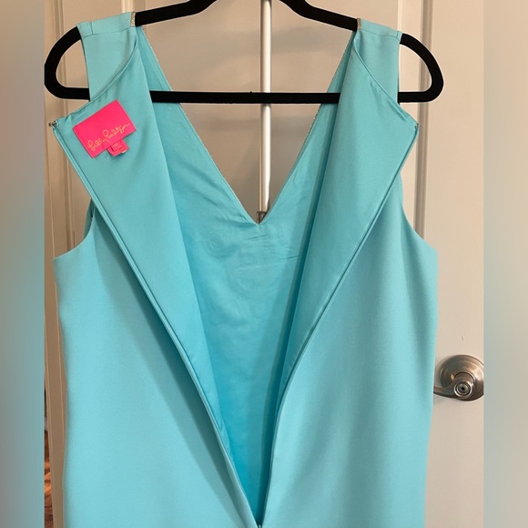 Lilly Pulitzer embellished neckline dress-like new! Perfect for wedding guests! - Picture 4 of 6